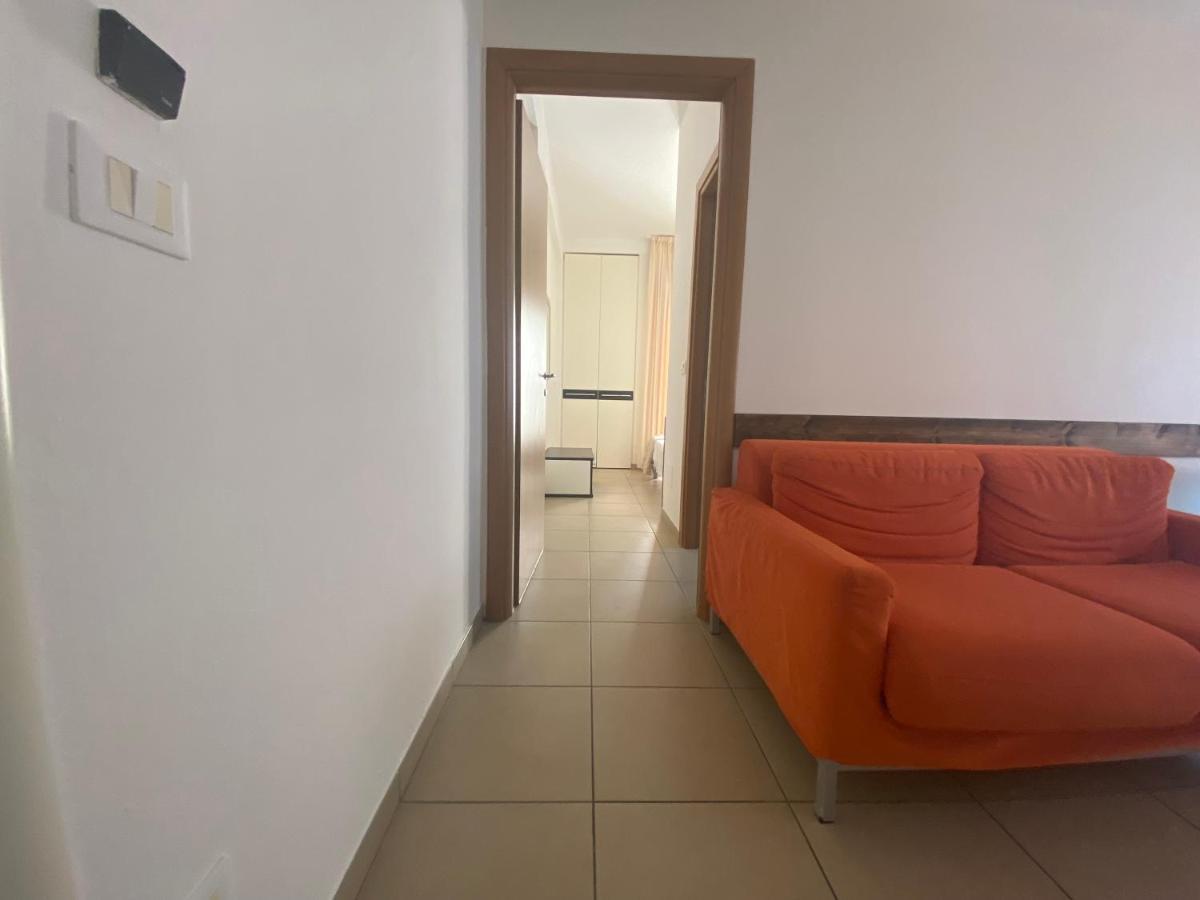 Residence Roxy Misano Adriatico Bagian luar foto