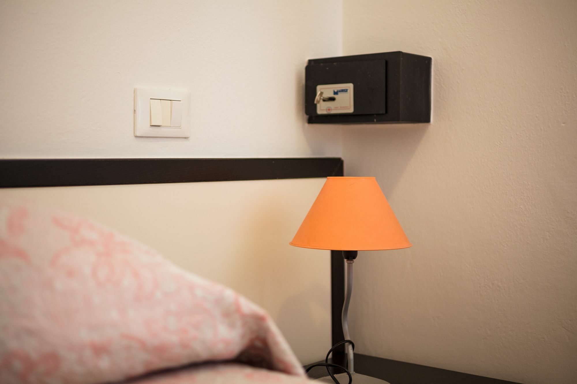 Residence Roxy Misano Adriatico Bagian luar foto