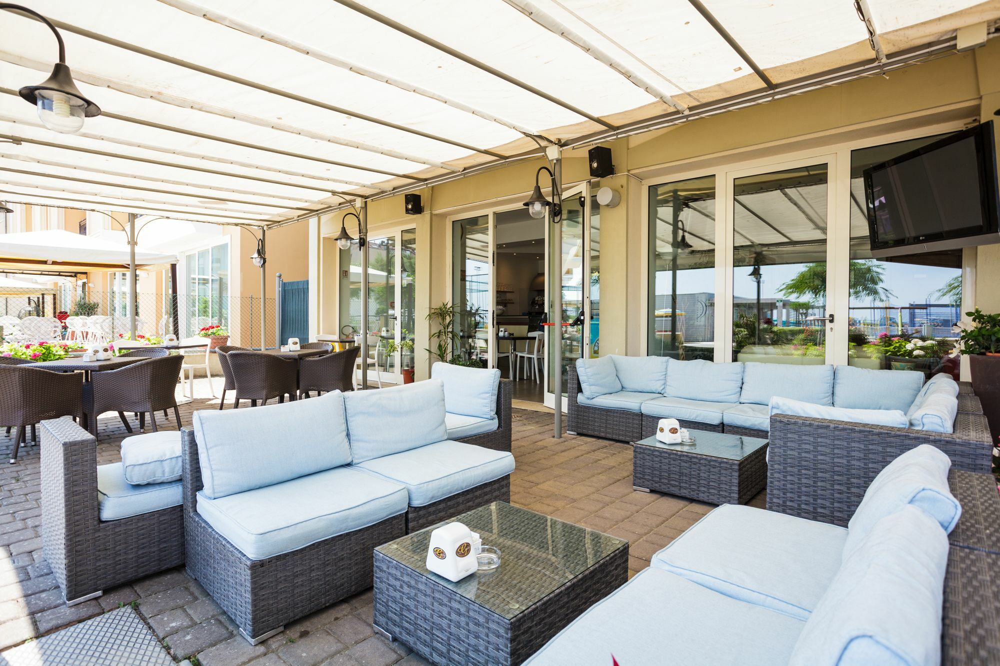 Residence Roxy Misano Adriatico Bagian luar foto